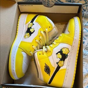 Nike Kids Yellow & White High-Top Sneakers with Floral Stitching
